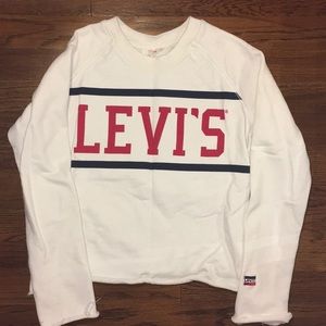 Levi’s Cropped Sweatshirt